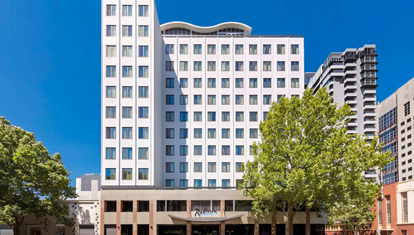 Radisson Hotel on Flagstaff Gardens Melbourne